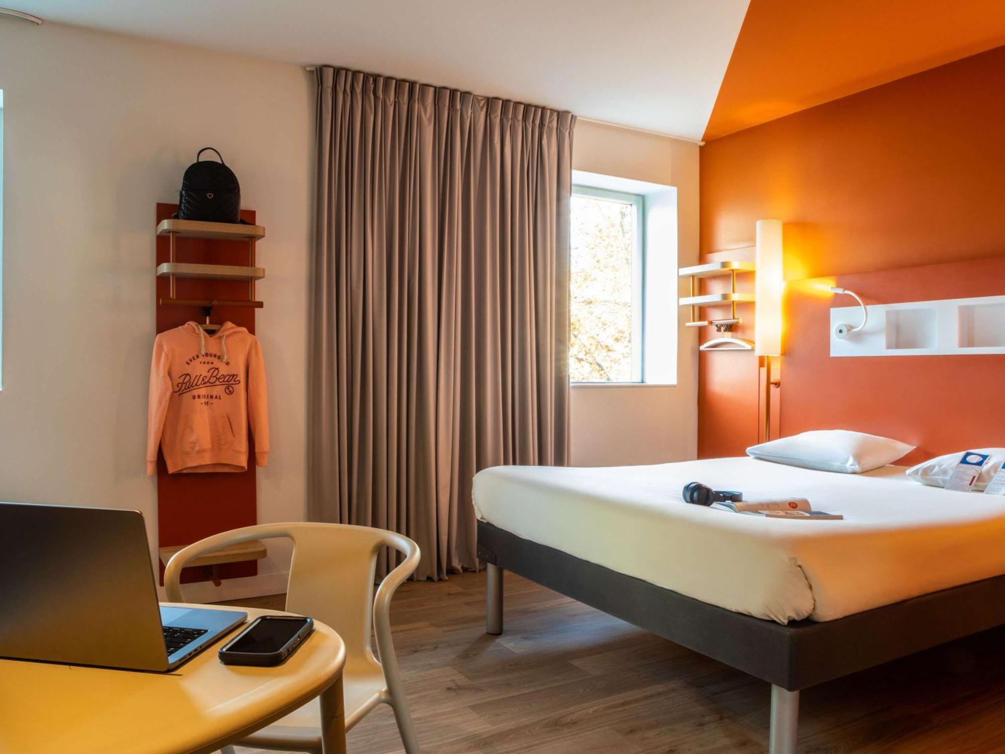 Ibis Budget Paris Clichy Mairie Kültér fotó